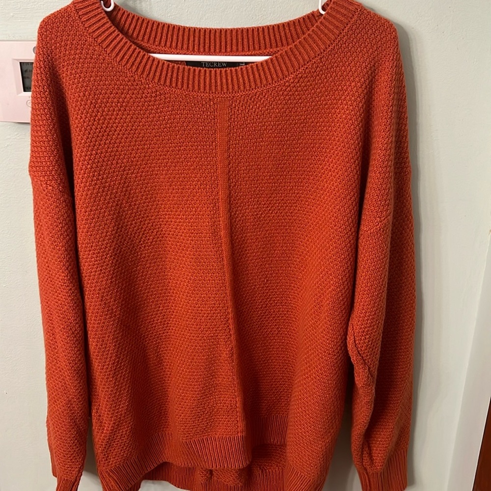 🍁🍂Orange Sweater Size Large. Excellent condition.